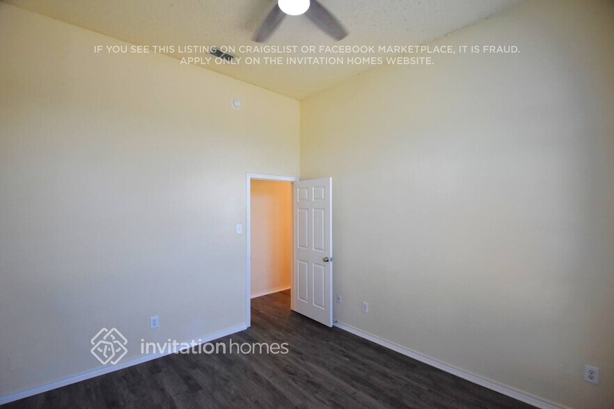 Building Photo - 6885 Hickory Hollow Ln