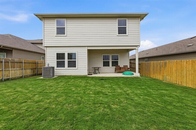 Building Photo - 19017 Romano Dr