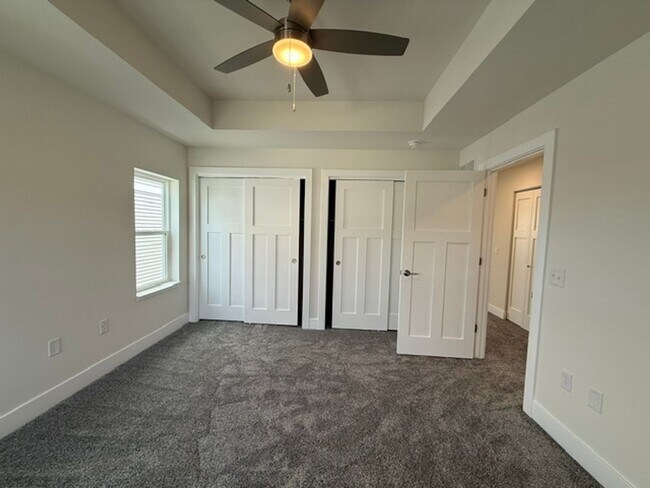 Building Photo - 4818 Suelo Rd