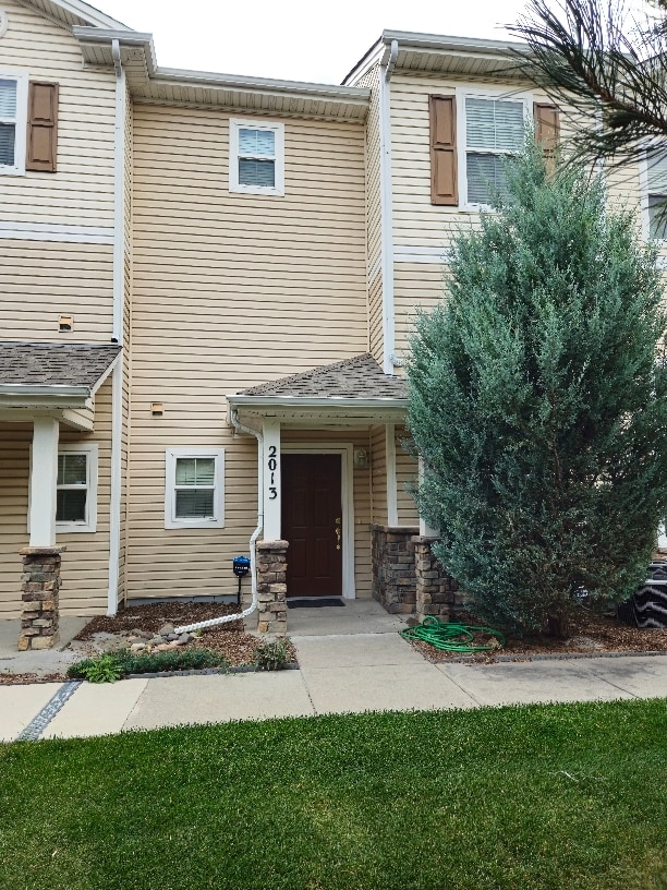 Building Photo - 2013 Squawbush Ridge Grv