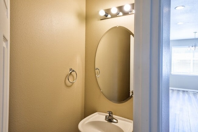 Building Photo - ARTS & CRAFTS GORGEOUS 2 STORY 3 BEDROOM + OFFICE 2.5 BATH. POOL, CLUBHOUSE, TENNIS INCLUDED!