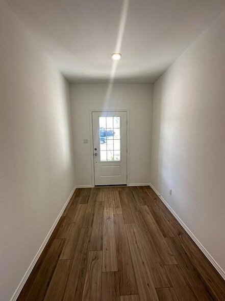 Building Photo - 4116 Home Pl Rd