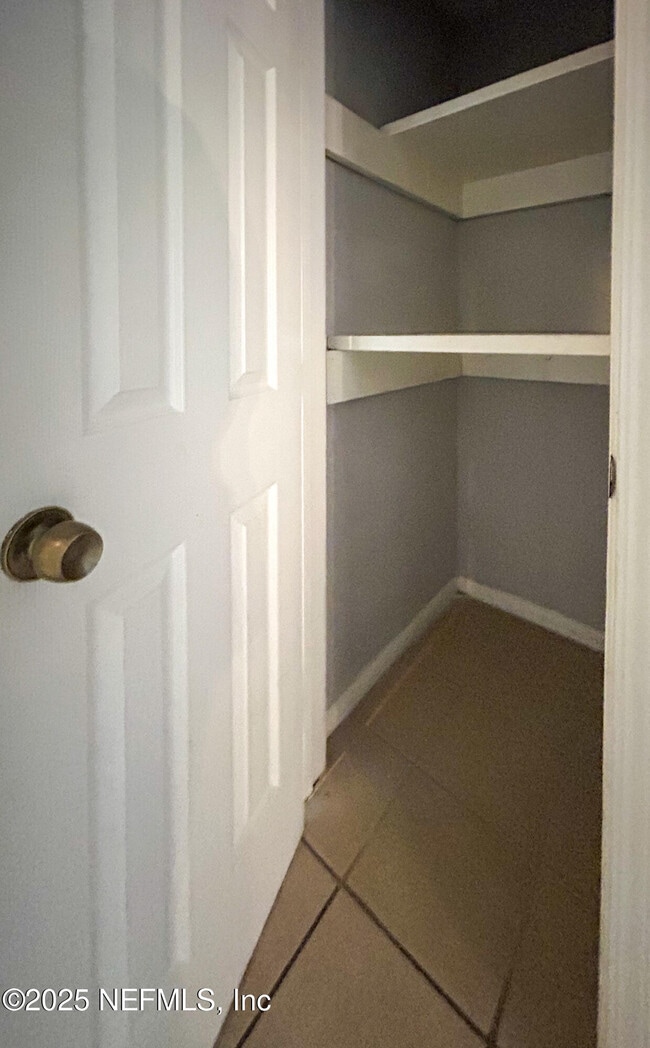 Building Photo - 1124 Woodruff Ave