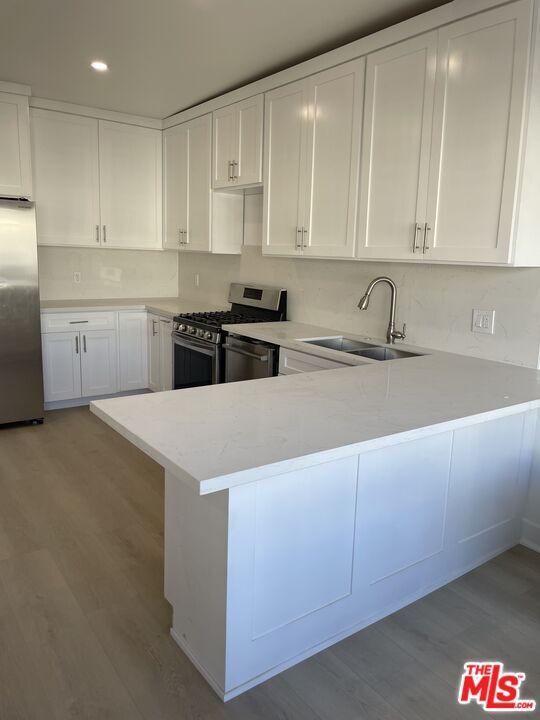Building Photo - 5360 Kester Ave