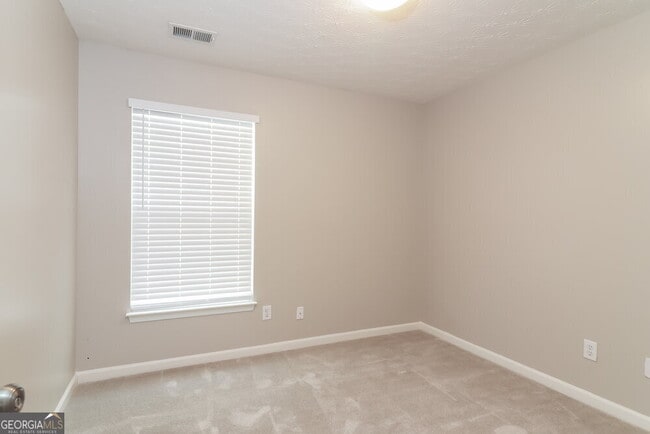 Building Photo - 79 Topaz Dr
