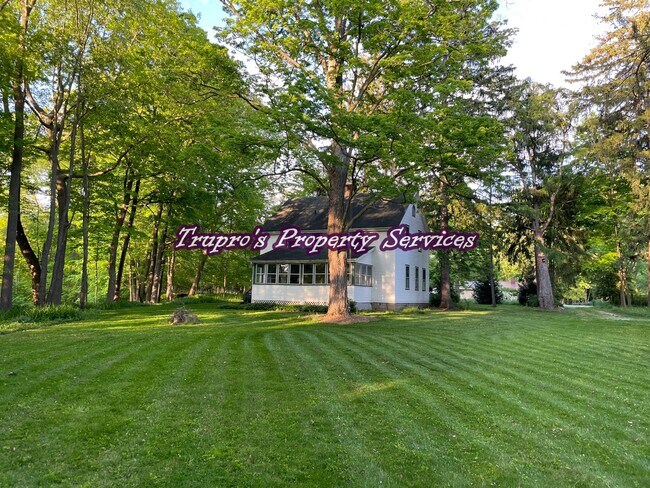 Building Photo - 13844 S Log Cabin Rd