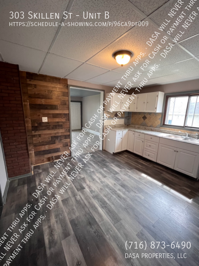 Building Photo - 303 Skillen St