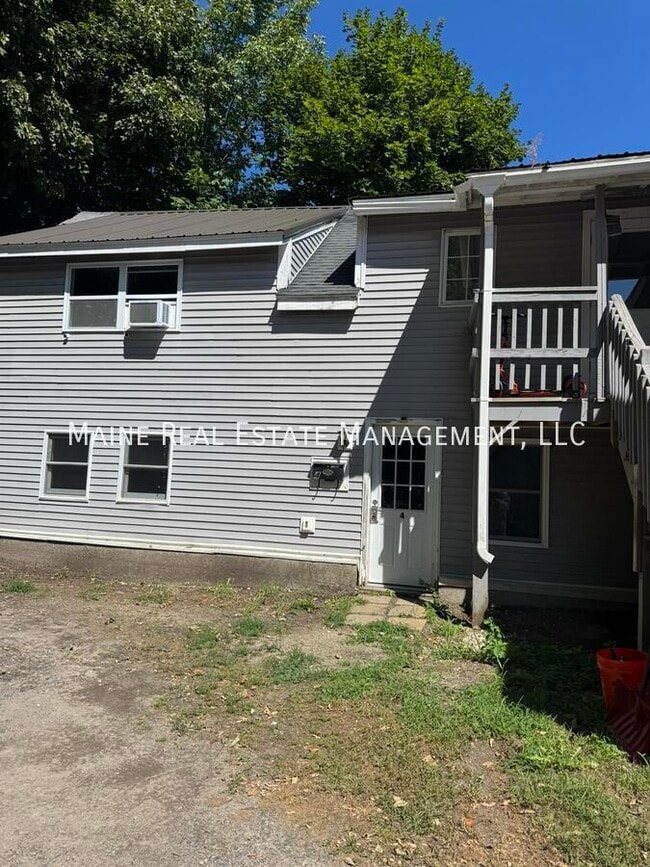 Building Photo - 206 Maine Ave