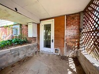 Building Photo - 29 Parkman Ave