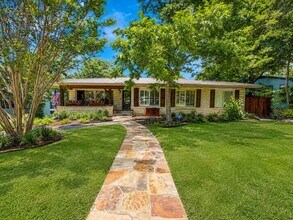 Building Photo - Luxury Terrell Hills Lease with 2025 Remodel, New Salt-Chlorinated Pool & Outdoor Living!  Beauti...