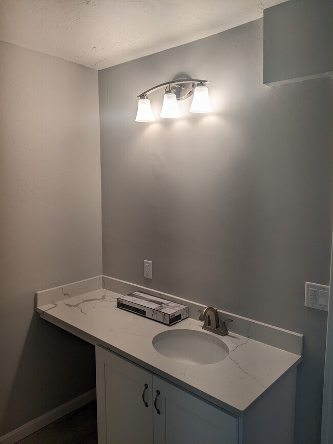 updated bathroom - 62 Fruit Street Ext