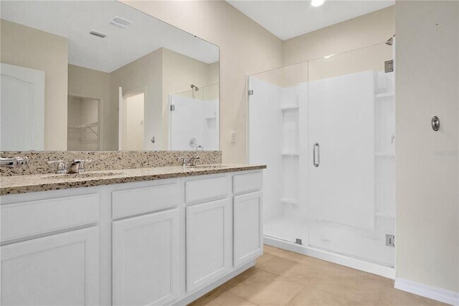 Building Photo - 538 Noble Ave