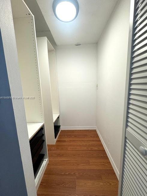 Building Photo - 2841 Somerset Dr