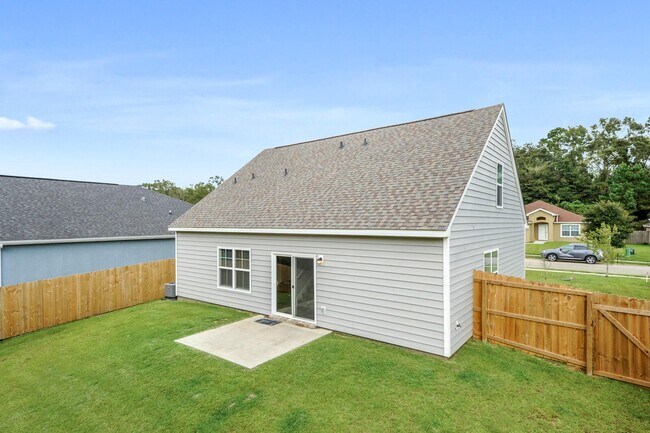Building Photo - 13033 Turtle Creek Pkwy