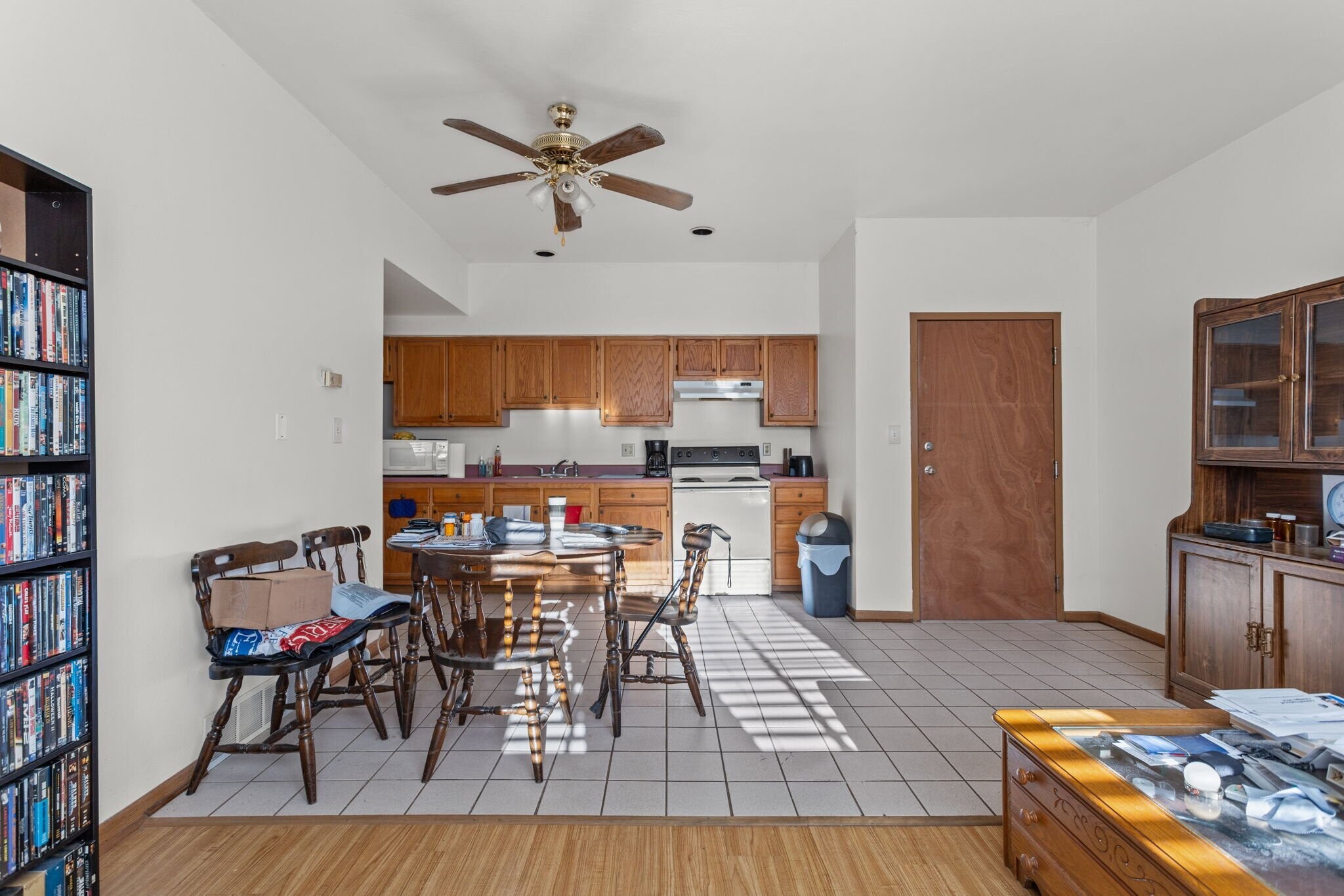 Building Photo - 569 Woodmont Ave