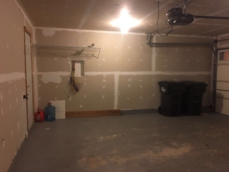 Building Photo - 25137 Sodalite Sq