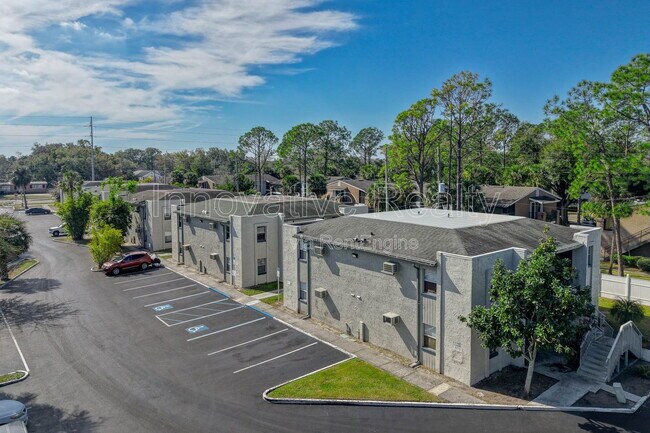 Building Photo - 5113 Curry Ford Rd