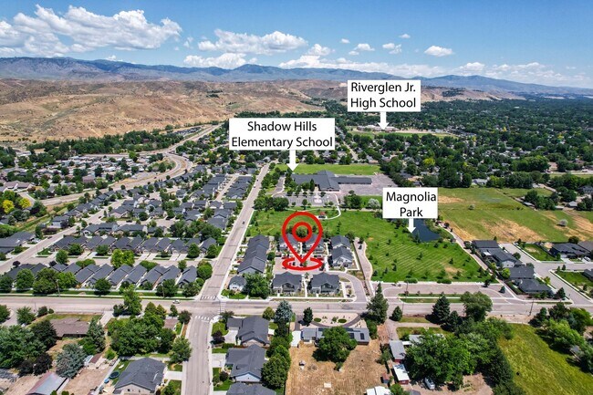 Building Photo - 7485 N Lucy Rose Ln