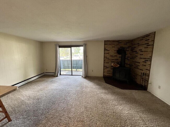 Building Photo - 0675 Straight Creek DVW I 101