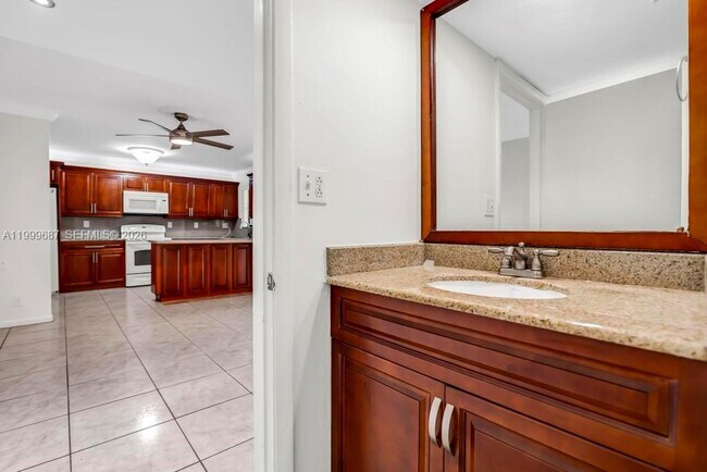 Building Photo - 8107 SW 23rd Ct