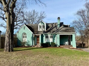 Building Photo - 5 Bedroom Home Between 12 South and Oak Hill