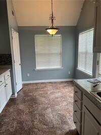 Building Photo - 400 Gresham Dr