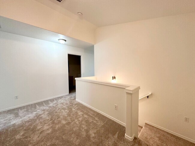 Building Photo - Beautiful 3-Bedroom, 2.5-Bath Condo with Modern Comforts!