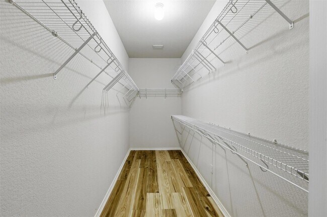 Building Photo - 11505 Plow Horse Cove