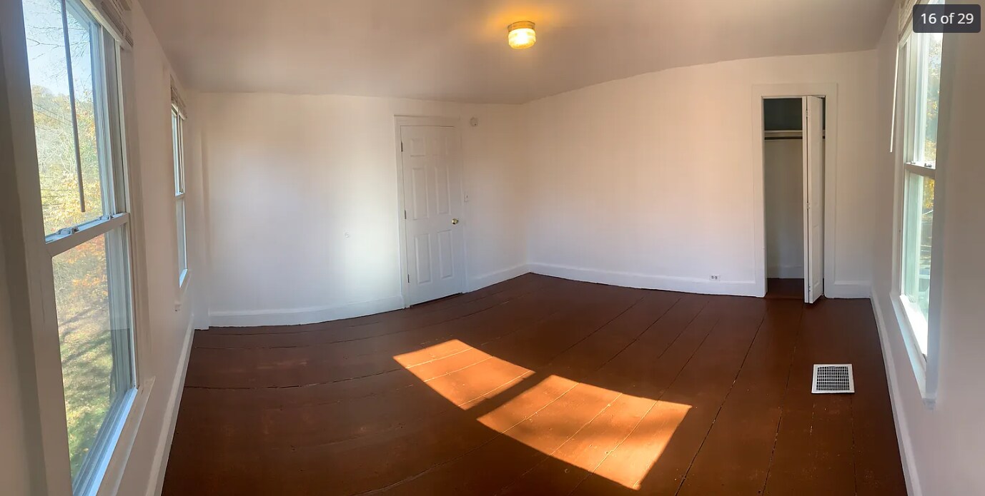 Building Photo - 53 Main St