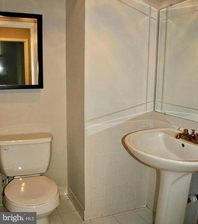 Building Photo - 3810 Lynn Regis Ct