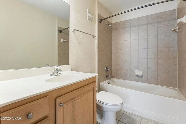 Building Photo - Charming 4BR Townhome in Panama City Beach