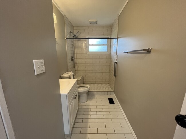 Building Photo - 2552 Sarvis Ct