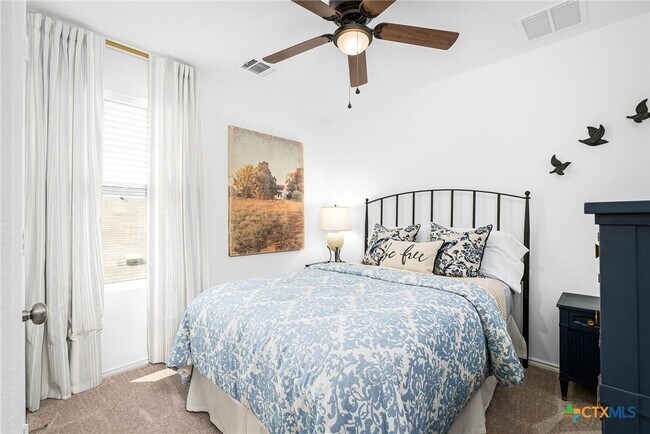 Building Photo - 175 Amber Gln