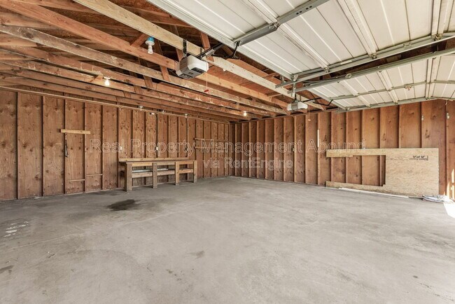 Building Photo - 4608 E 472 Rd