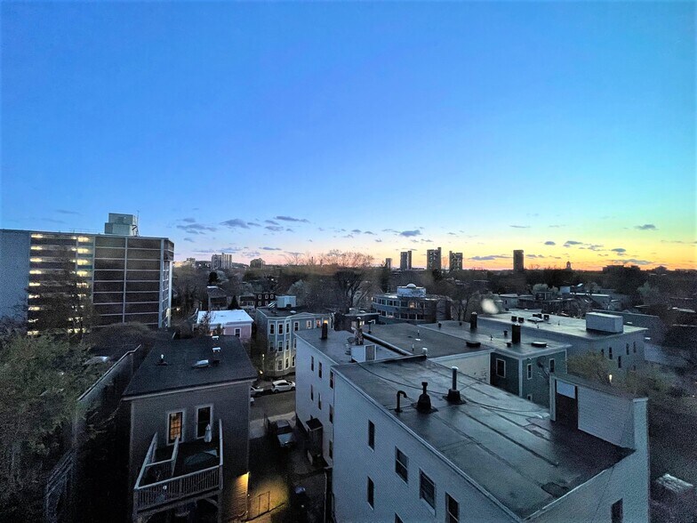 Building Photo - 884 Massachusetts Ave