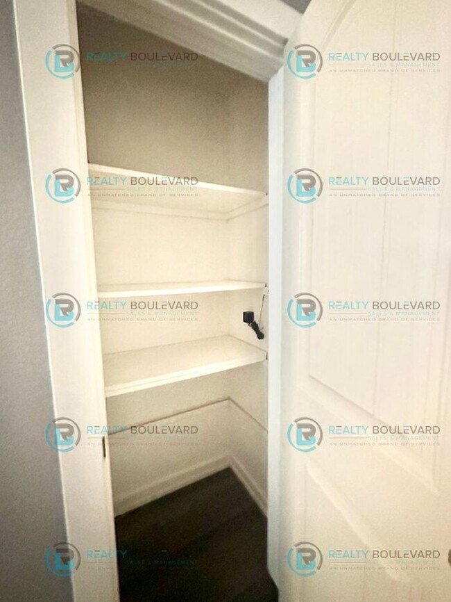 Building Photo - 1 Month Free! Relax, Entertain, Repeat – The Perfect 2-Bedroom Apartment