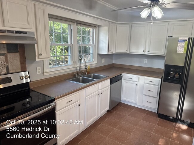 Building Photo - 5560 Hedrick Dr