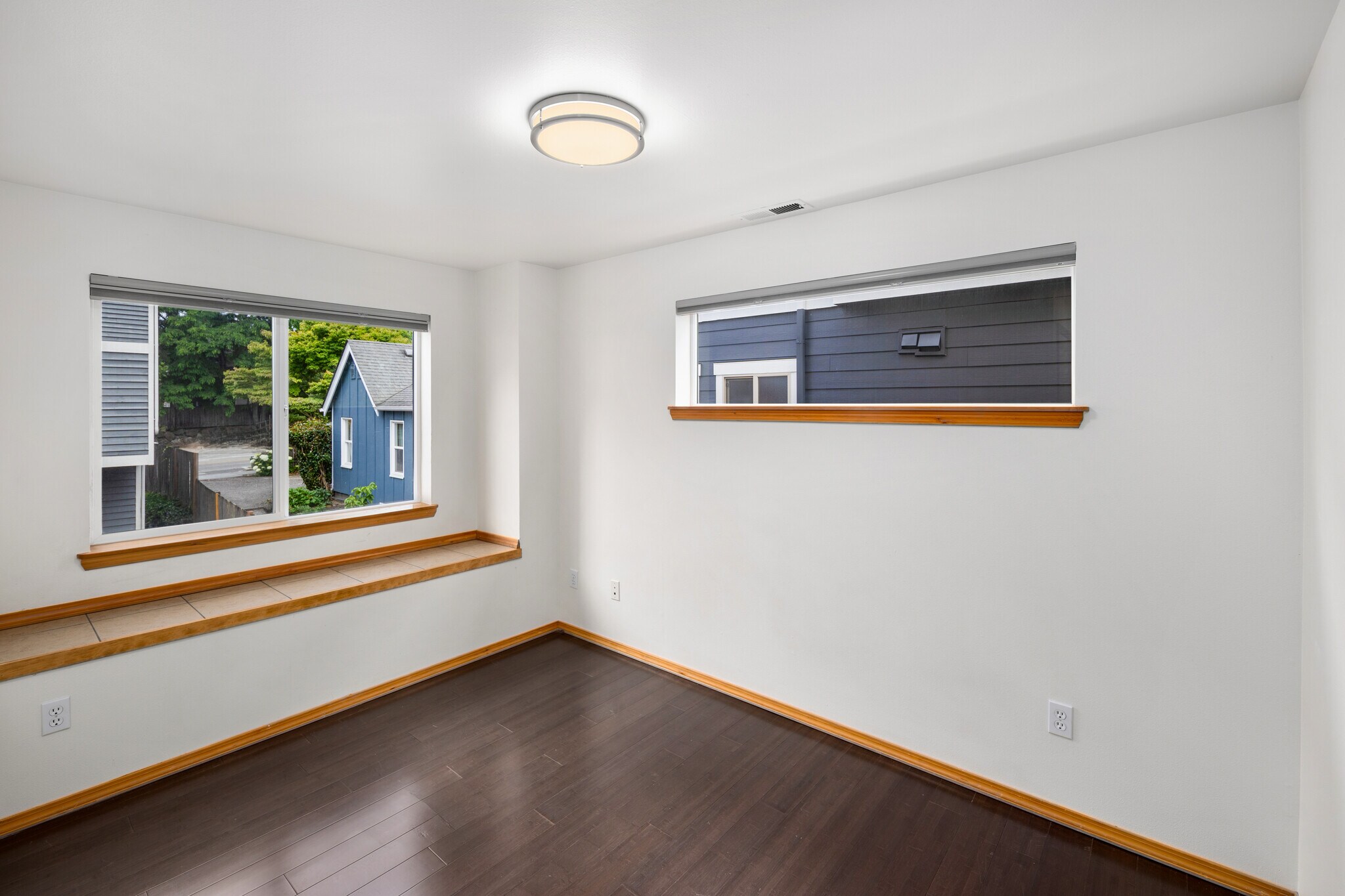 Building Photo - 8823 Delridge Way SW