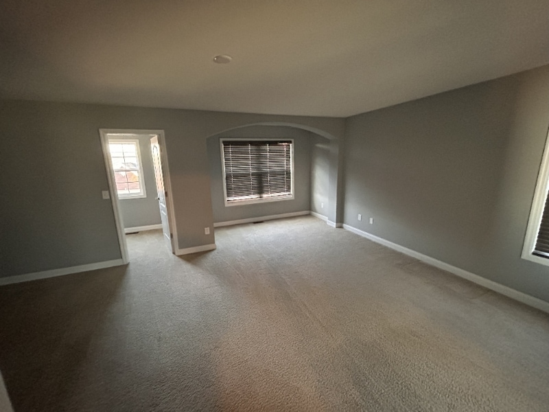 Building Photo - 427 Rockcrest Way