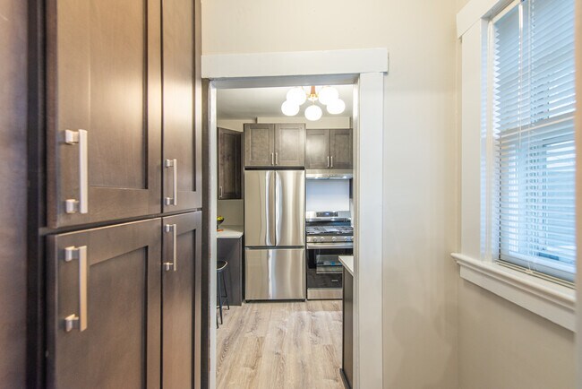 Building Photo - 61 Claremont Ave