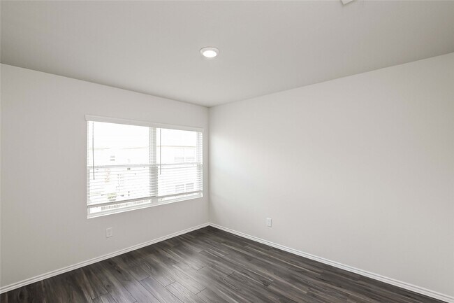 Building Photo - 5307 Gouldburn River Dr