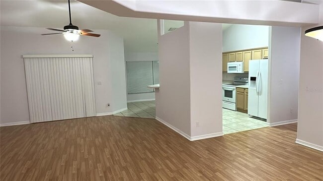 Building Photo - 534 Lake Sumner Dr