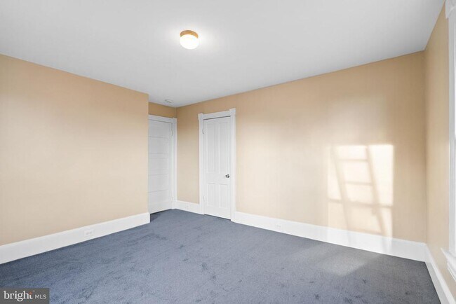 Building Photo - 10512 Warfield St