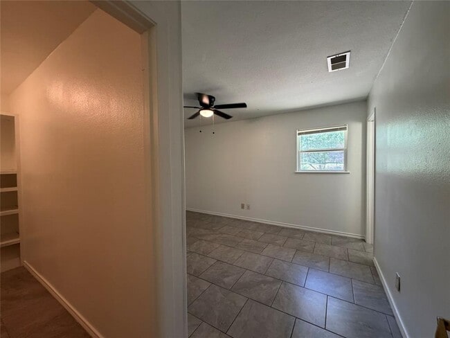Building Photo - 801 Brushy Creek Dr