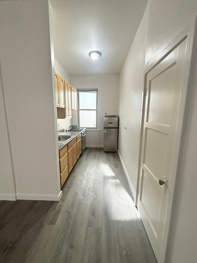 Building Photo - 1122 Sutter St