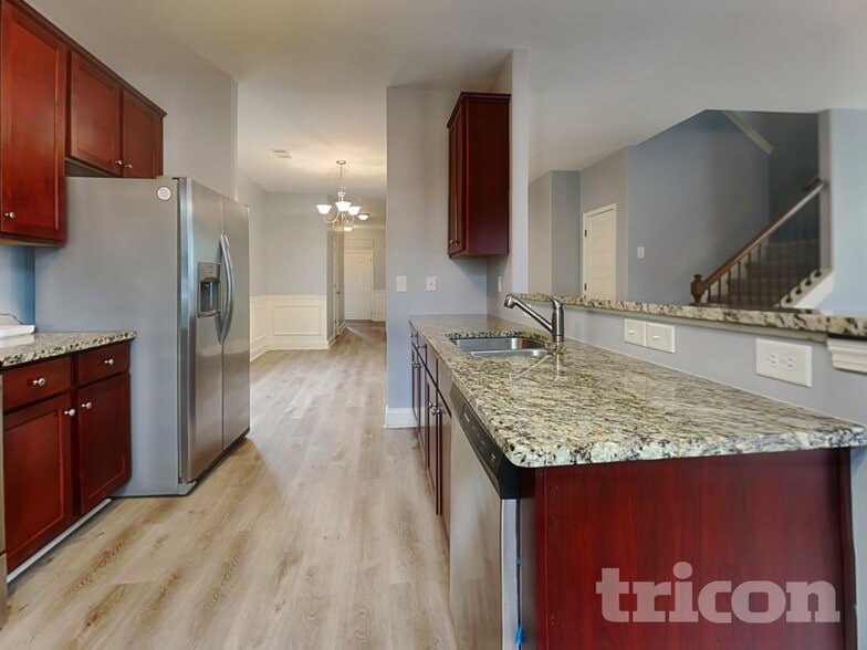 Building Photo - 500 Kirkland Dr