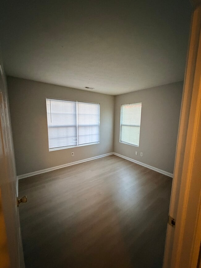 Building Photo - 4919 Tuscany Ln