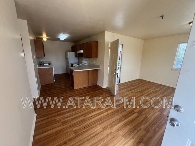 Building Photo - 4984 W 4850 S