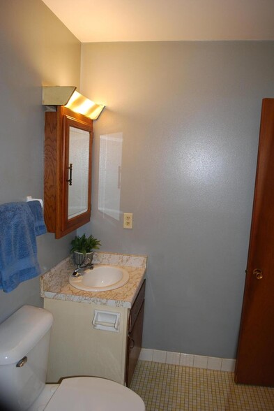 Bathroom - 5625 W Brown Deer Rd