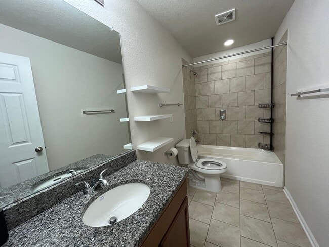Building Photo - 1845 Tinker Dr